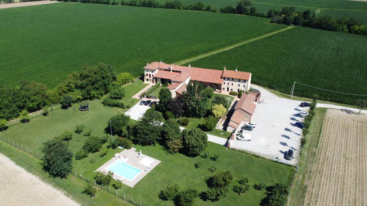 Agriturismo Borgo Tecla Rosa Exterior photo