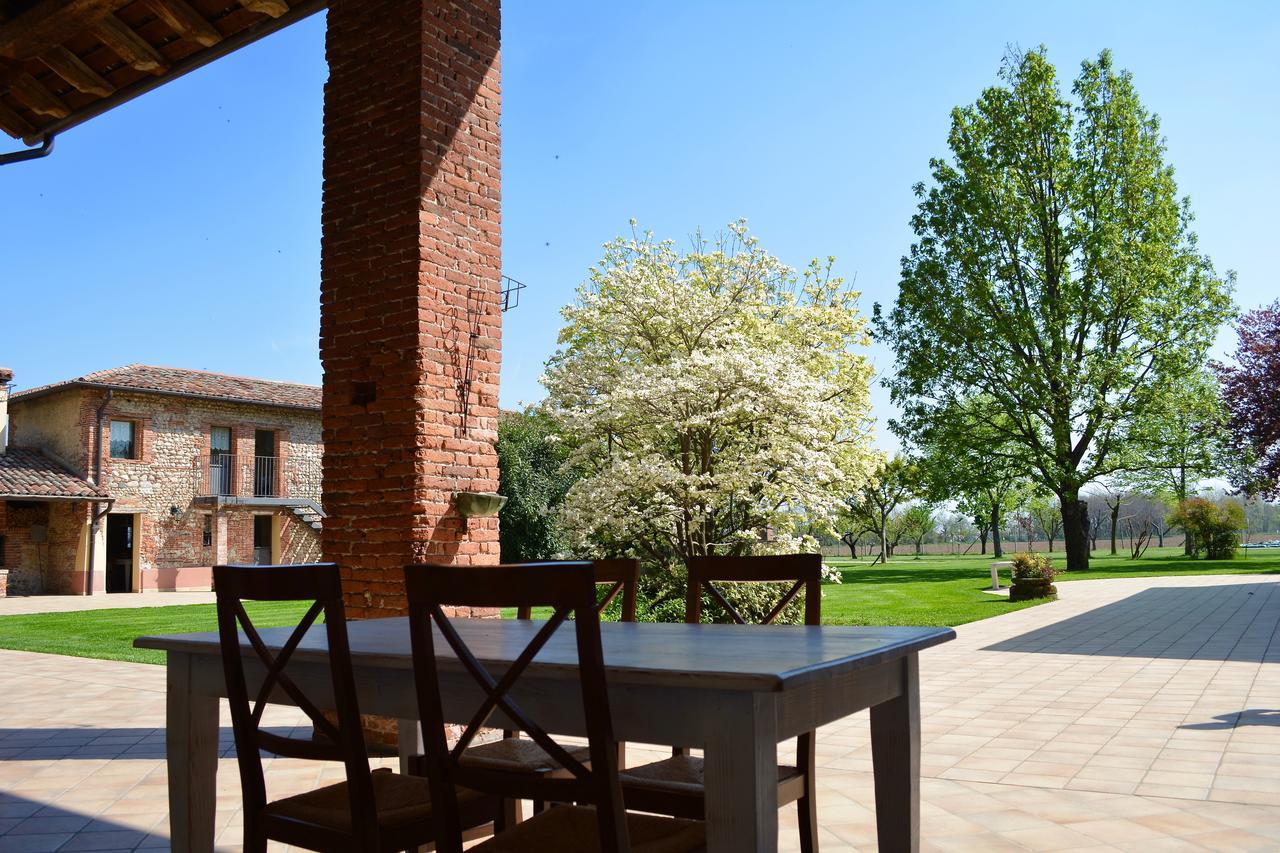 Agriturismo Borgo Tecla Rosa Exterior photo