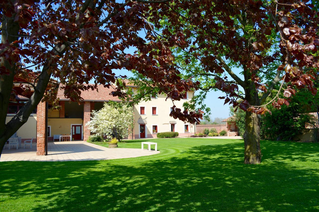Agriturismo Borgo Tecla Rosa Exterior photo